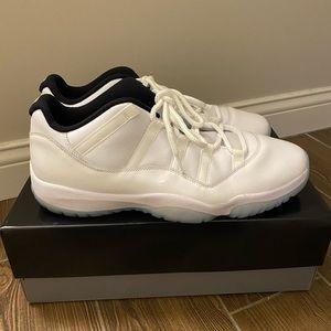 Air Jordan 11 Retro Low